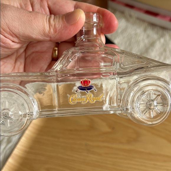 Crown Royal Glass Car Decanter - Mustang model car, whisky - Picture 8 of 9